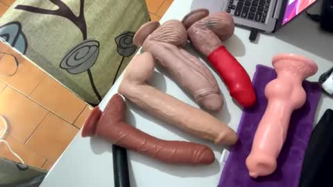 Snapshot of ninfo_puta chatting on November 20, 10:48 am Ninfo Puta online show from November 20, 10:48 am