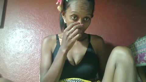 ninie246746 online show from January 12, 12:23 pm