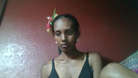 ninie246746 online show from January 12, 3:25 pm