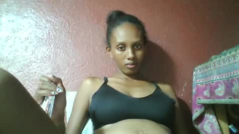 ninie246746 online show from January 29, 1:07 pm