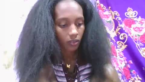 ninie246746 online show from March 18, 7:55 am