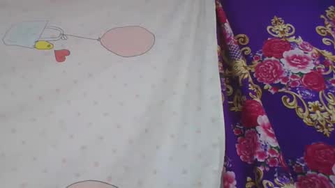 ninie246746 online show from March 20, 7:30 pm