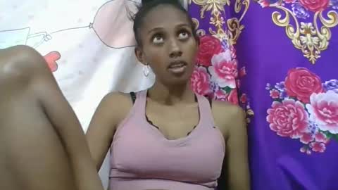 ninie246746 online show from March 30, 6:47 am