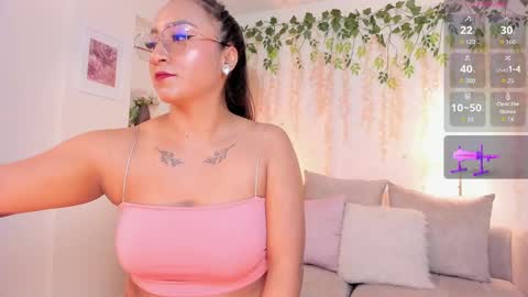 Snapshot of ninna_brown chatting on October 29, 9:38 pm ninna_brown online show from October 29, 9:38 pm