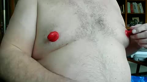 Snapshot of nip_fun_bear chatting on February 19, 8:41 pm Nip Fun Bear online show from February 19, 8:41 pm