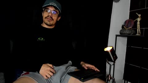 Snapshot of nipsfetich chatting on December 27, 6:46 am Steven online show from December 27, 6:46 am