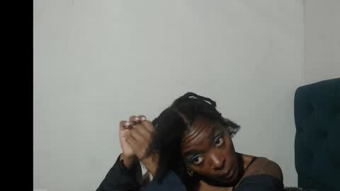 Snapshot of nirak_sf chatting on October 21, 12:39 pm Nirak online show from October 21, 12:39 pm