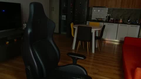 Snapshot of nitroshade chatting on January 5, 2:06 am nitroshade online show from January 5, 2:06 am