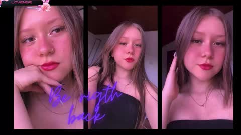 Snapshot of nixiesterling chatting on March 3, 8:37 pm Nixie online show from March 3, 8:37 pm