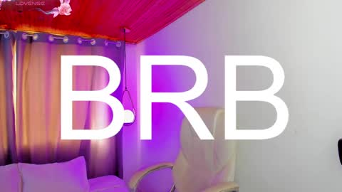 Snapshot of nixiesterling chatting on April 5, 8:17 pm Nixie online show from April 5, 8:17 pm