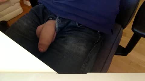 Snapshot of nixomuc chatting on October 14, 9:32 am nixomuc online show from October 14, 9:32 am