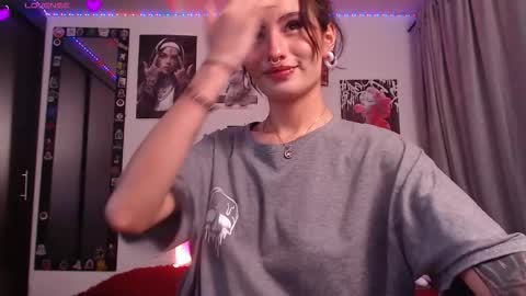 Nixxie  online show from September 12, 11:15 pm