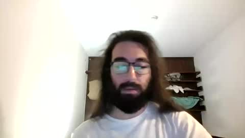 Snapshot of nizarsalloumpr chatting on July 21, 1:08 am Khuan online show from July 21, 1:08 am