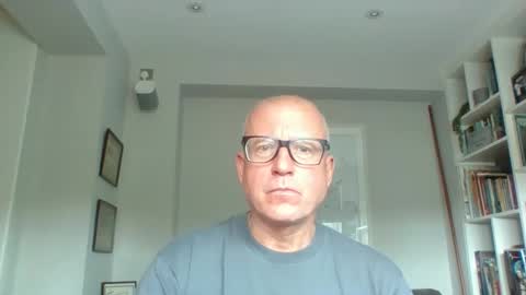 Snapshot of nmmm124347 chatting on May 5, 9:28 am nmmm124347 online show from May 5, 9:28 am