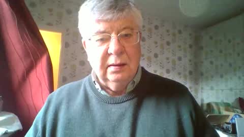 Snapshot of nn69uk chatting on December 22, 2:47 pm NN69UK online show from December 22, 2:47 pm