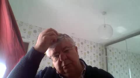 Snapshot of nn69uk chatting on January 6, 11:25 am NN69UK online show from January 6, 11:25 am