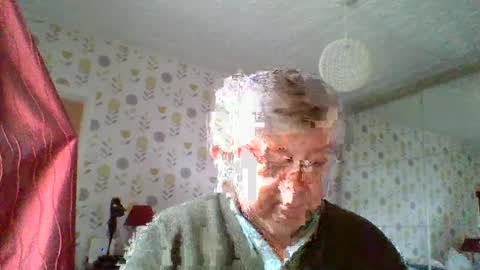 Snapshot of nn69uk chatting on April 11, 12:09 pm NN69UK online show from April 11, 12:09 pm