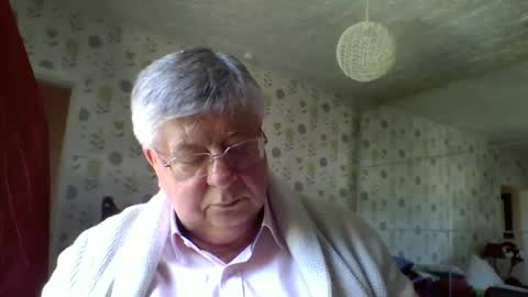 Snapshot of nn69uk chatting on May 11, 3:40 pm NN69UK online show from May 11, 3:40 pm