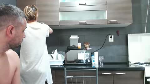 Snapshot of no_limit_coupl3 chatting on October 26, 8:09 am no_limit_coupl3 online show from October 26, 8:09 am