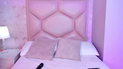   ambarsulliva  online show from November 2, 11:34 am