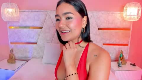 Snapshot of noa_moon chatting on March 4, 9:54 pm Noa online show from March 4, 9:54 pm