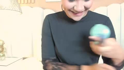 Snapshot of noa_moon chatting on March 29, 2:55 am Noa online show from March 29, 2:55 am