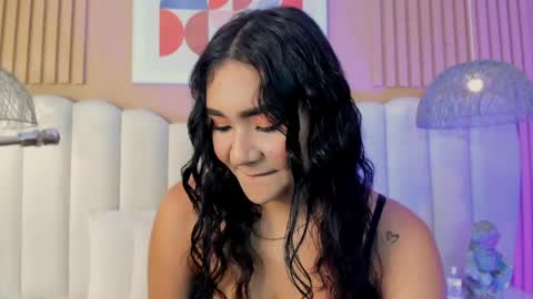 Snapshot of noa_moon chatting on April 29, 2:48 am Noa online show from April 29, 2:48 am