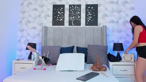 NATHALIA MORENO online show from September 12, 12:38 pm