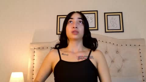 NATHALIA MORENO online show from April 30, 12:22 pm