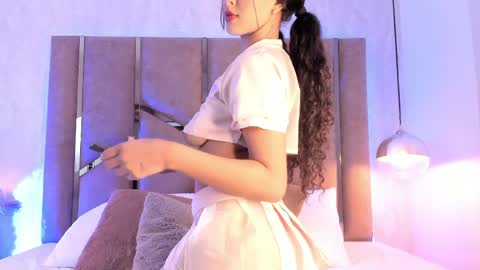 noa_perez_ online show from May 17, 8:27 pm