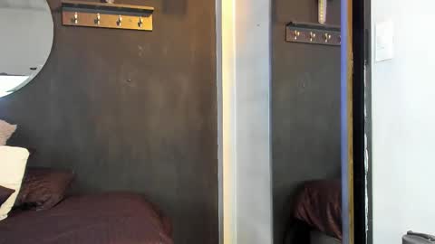 Noah  online show from November 14, 3:27 am