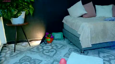 Noah  online show from May 6, 3:24 am