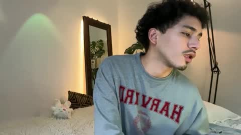 noah_and_steven online show from April 29, 6:25 pm