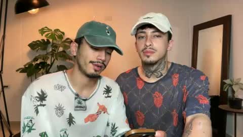 noah_and_steven online show from June 13, 2:53 am