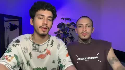 noah_and_steven online show from June 24, 6:40 pm