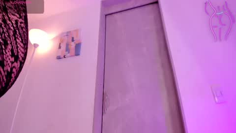 Sara  online show from September 18, 12:12 am