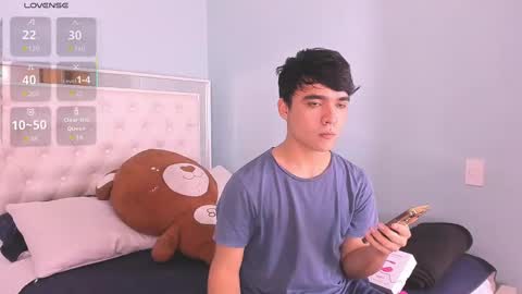 Snapshot of noah_big_cock_ chatting on October 2, 11:39 am Noah online show from October 2, 11:39 am