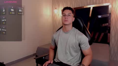 Noah online show from March 9, 5:17 pm