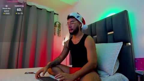 NOAH online show from December 15, 1:15 pm