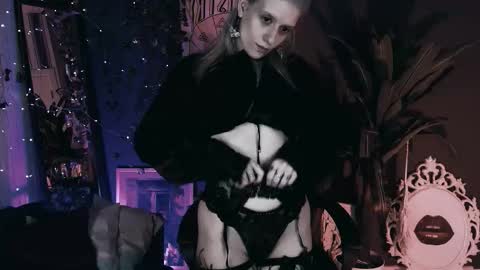 REAL name LiaDM are always open online show from December 16, 7:19 pm