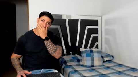 Noah Harris01 online show from November 19, 11:16 pm