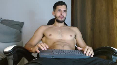 Noah online show from January 13, 4:51 pm