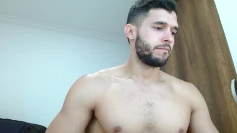 Noah online show from December 2, 3:07 pm