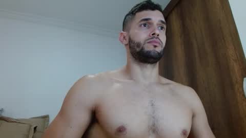 Noah online show from February 1, 3:10 pm