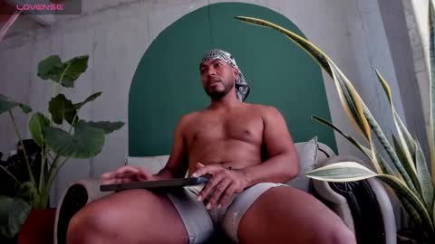 Noah online show from December 20, 4:58 pm