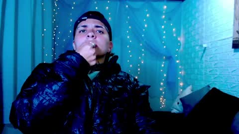 Snapshot of noah_martini chatting on March 31, 3:08 am noah hehim online show from March 31, 3:08 am