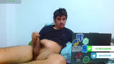 noah_meyer_ online show from November 21, 8:02 am