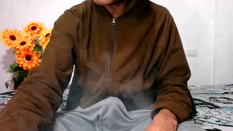 Noah Millers online show from November 29, 9:45 am