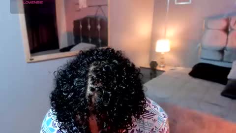 noah_smith04 online show from November 28, 12:08 pm