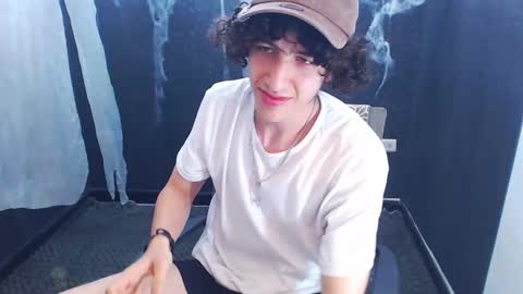 noah_sokolov online show from October 31, 3:02 pm